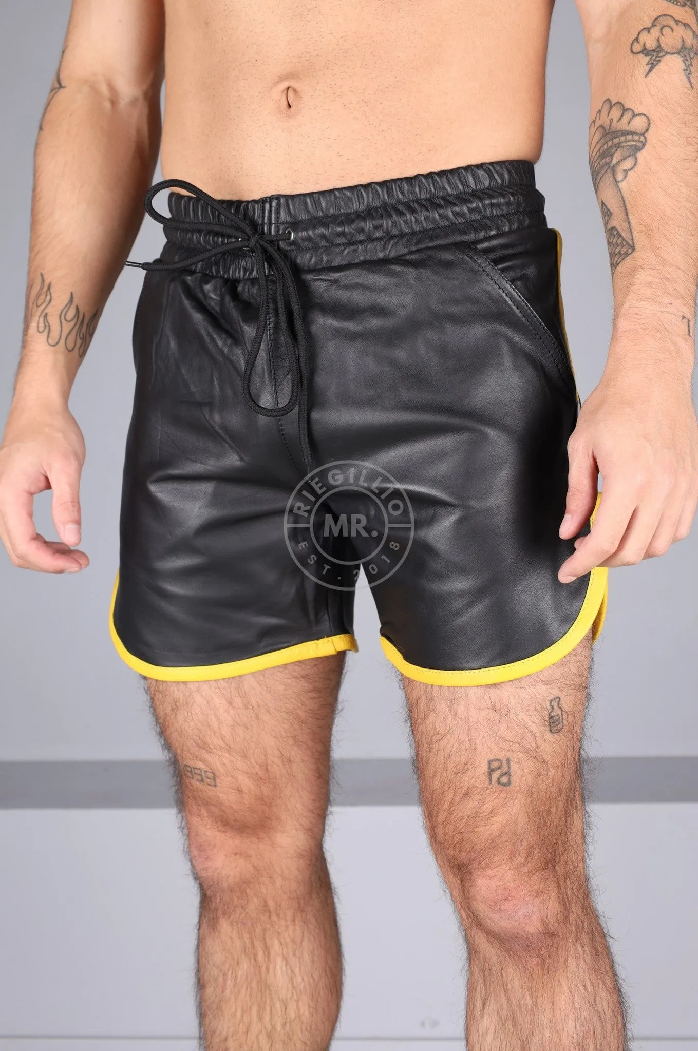 Berlin Black Leather Sport Short - Yellow Piping