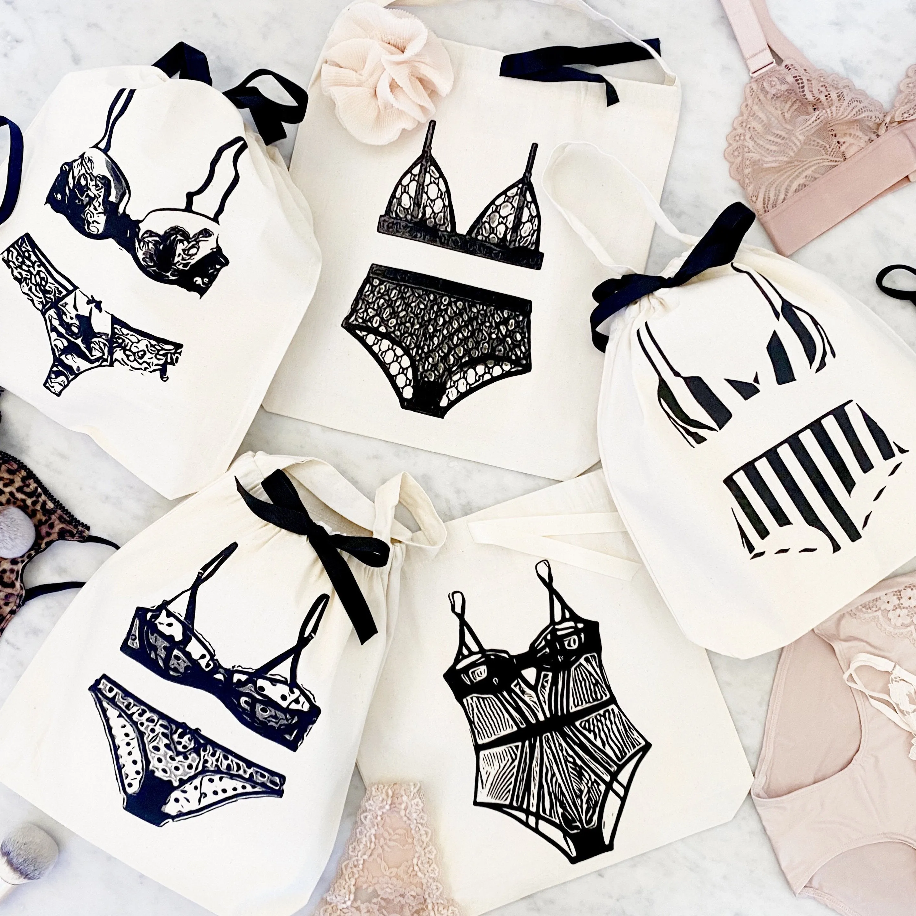 Bikini Old School Travel Bag, Cream