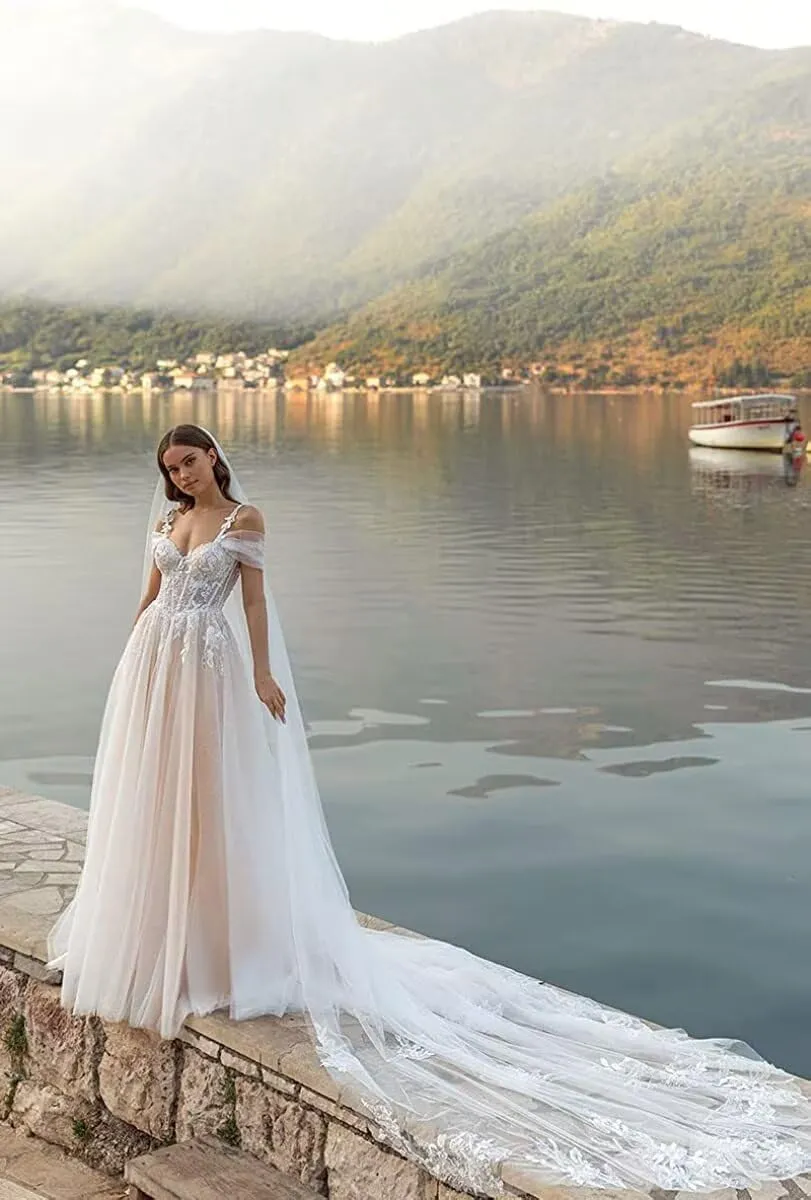 Lace Wedding Dresses for Bride Simple Spaghetti Straps Chiffon Bridal Ball Gowns with Slit