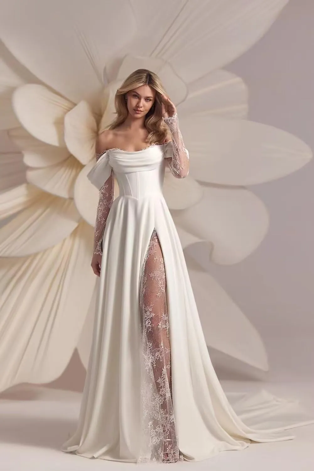 Lace Wedding Dresses for Bride Simple Spaghetti Straps Chiffon Bridal Ball Gowns with Slit