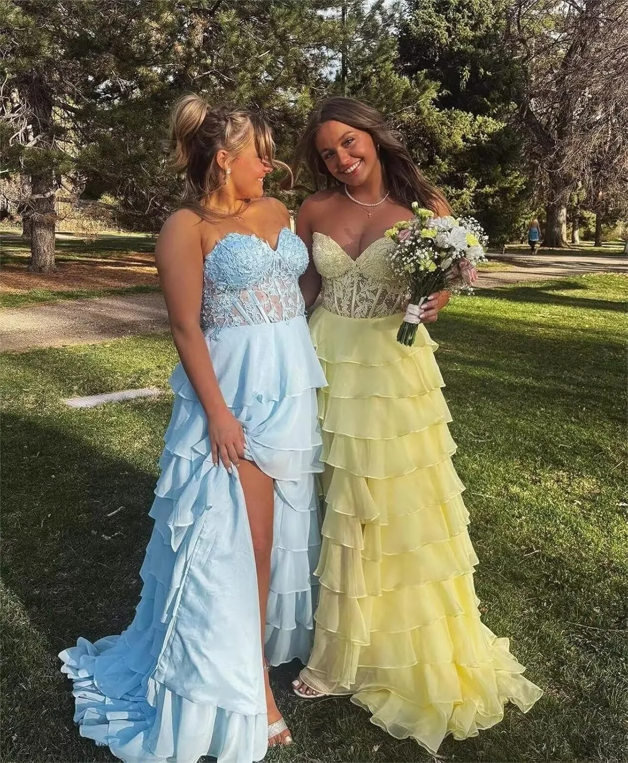Strapless Lace Applique Prom Dresses 2025 for Women Tiered Ruffles Chiffon Long Formal Evening Gowns with Slit