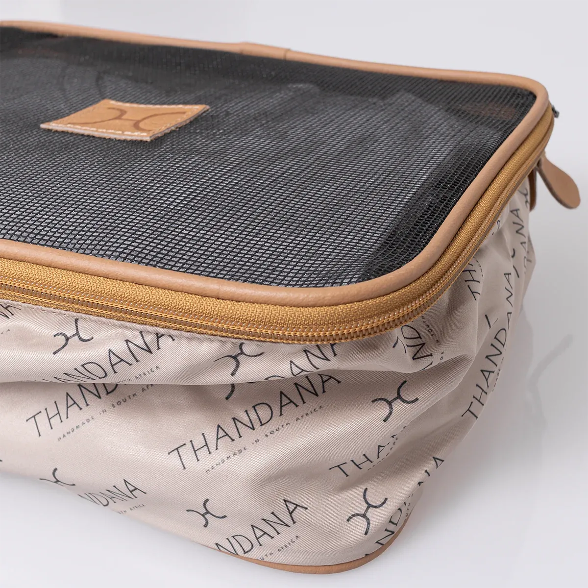 Travel Luggage Organizer Pods Logo Print