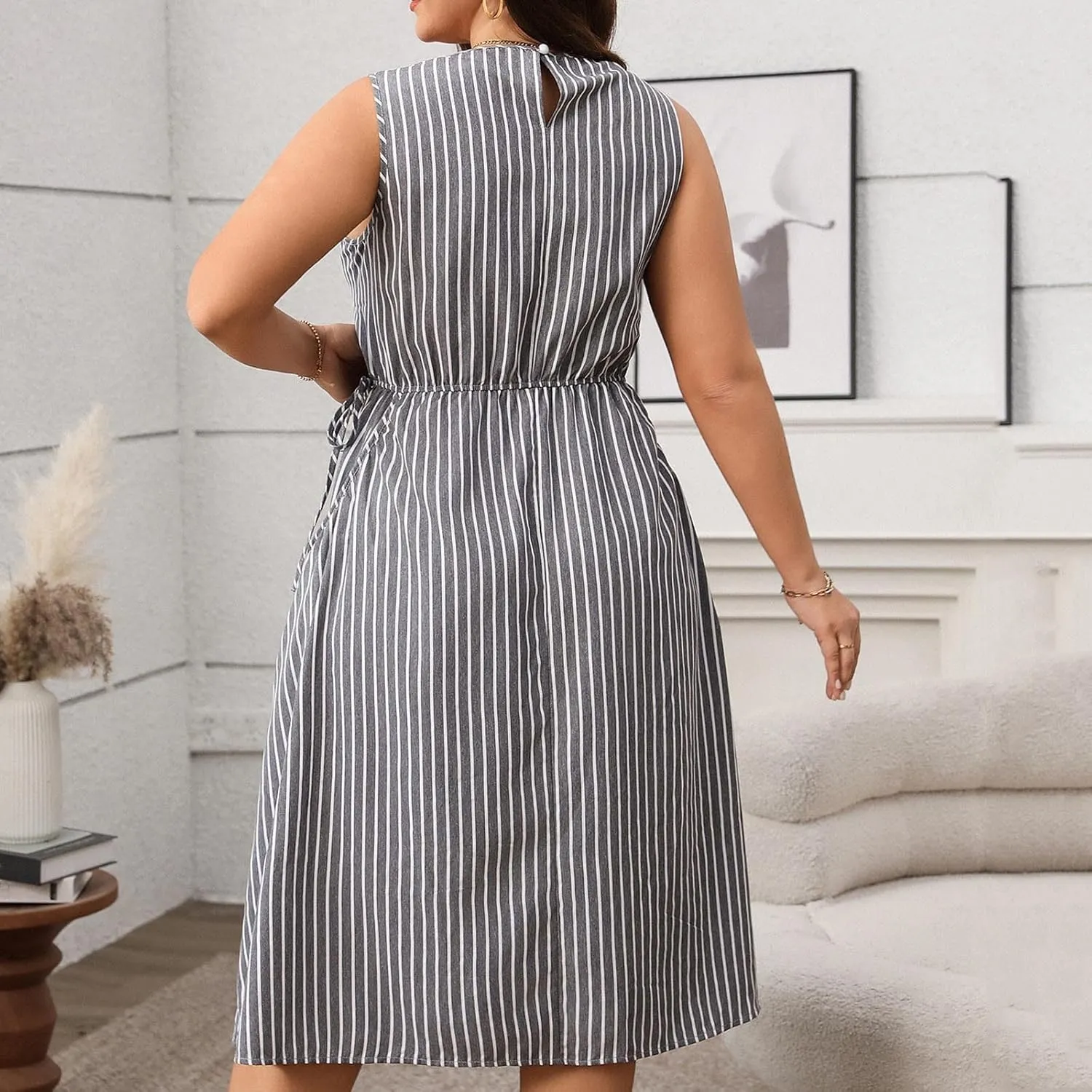 Womens Summer Casual Dresses Plus Size Striped Sleeveless Drawstring Waist Scoop Neck Swing Midi Dress with Pockets