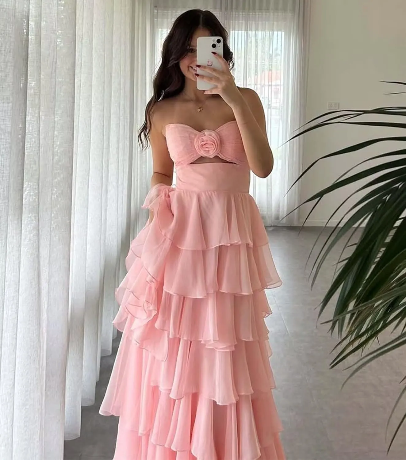 Women's Tiered 3D Flower Prom Dress with Slit 2025 Strapless Ruffle Chiffon Formal Evening Gowns